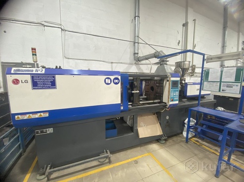 Термопластавтомат ТПА LGH 170D сбоку