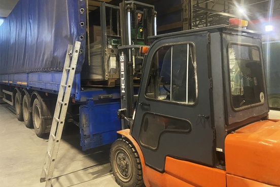 разгрузка экструдера