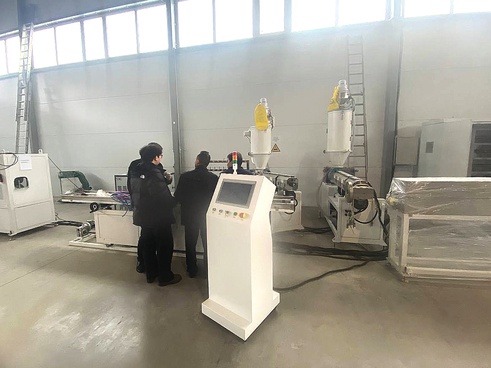 экструзионная линия при запуске