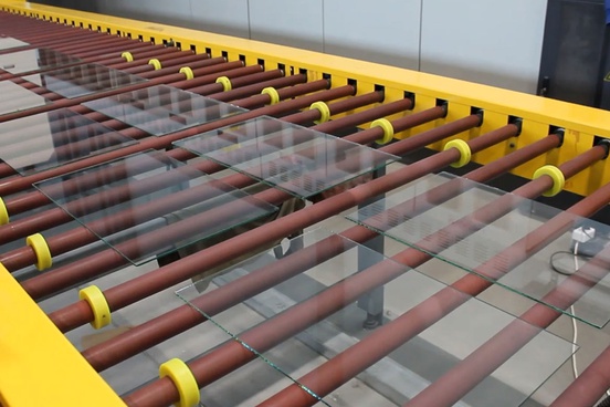 Печь для закалки стекла PG08L20DTB - выдача продукции