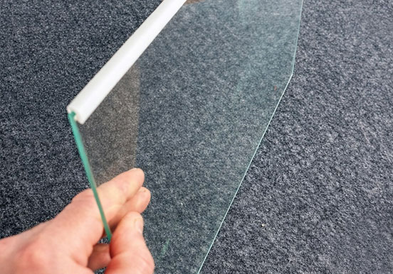 Выпущена пробная партия экструзионной накладки на стекло-полки для холодильников